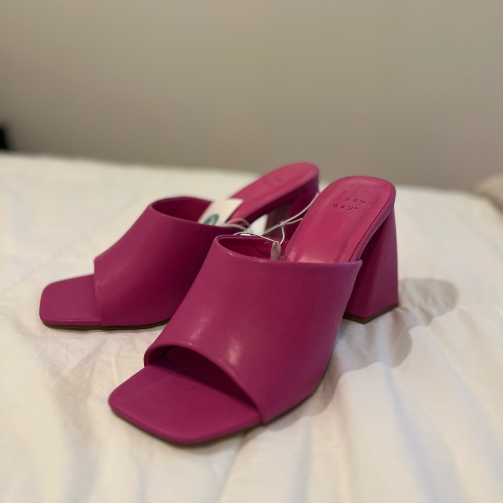 A new Day Heeled Mule, Pink 9.5 Wide